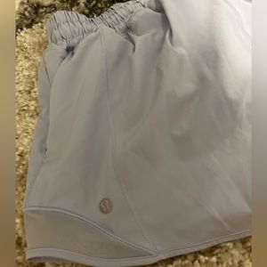 Periwinkle lululemon hotty hots